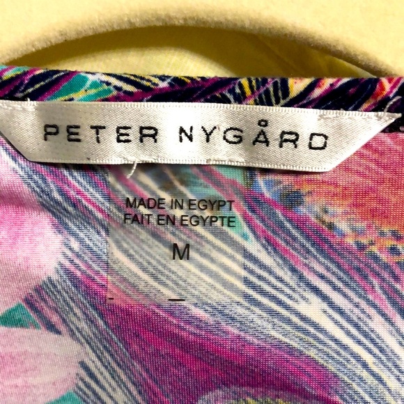 SZ M PETER NYGARD TOP. VERY COLORFUL SHORT SLEEVE V NECK - Picture 3 of 4